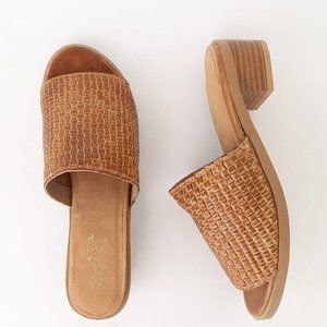 Seychelles Woven Mules/Heels/Sandals